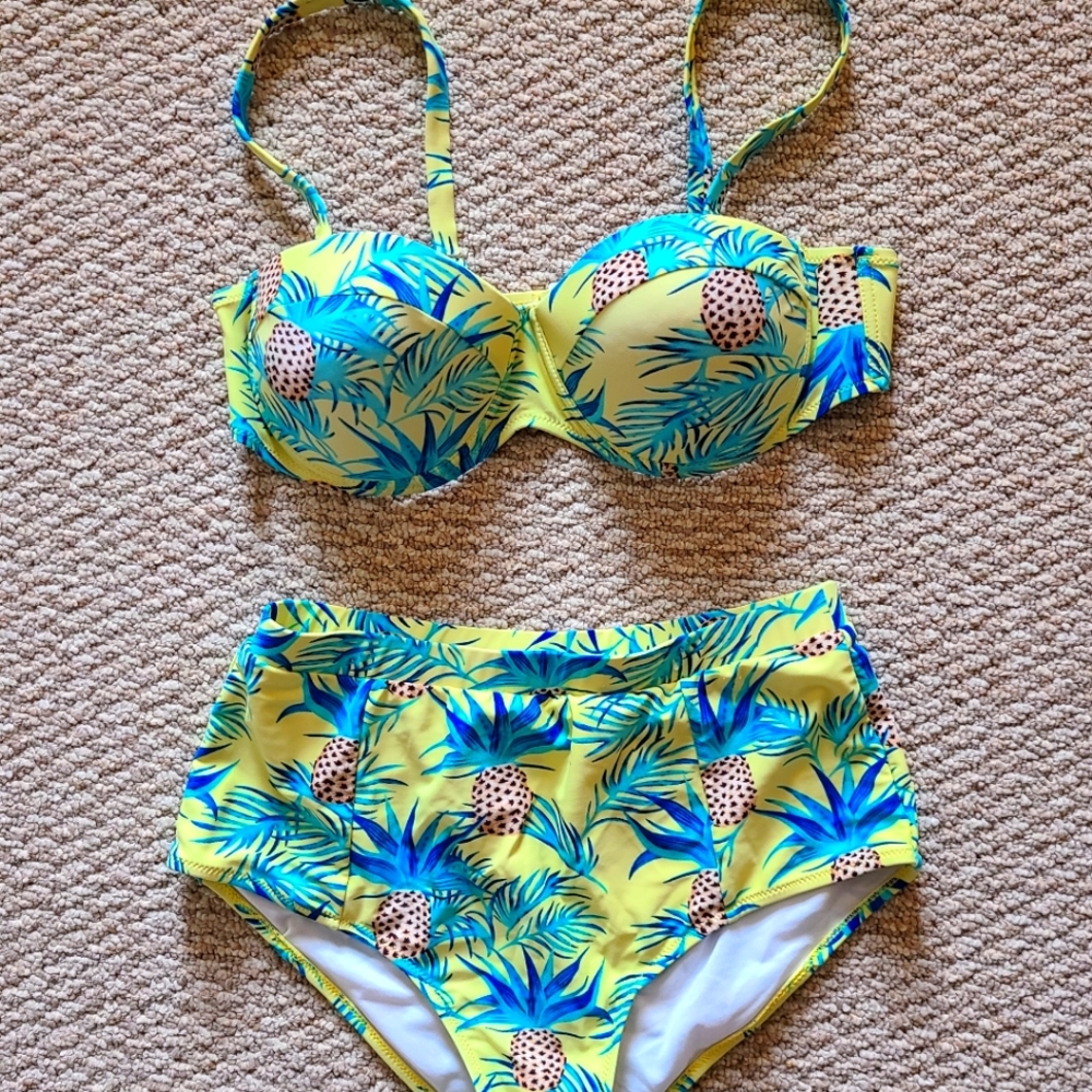 Cupshe Yellow Pineapple Print High Waist Bikini size Medium